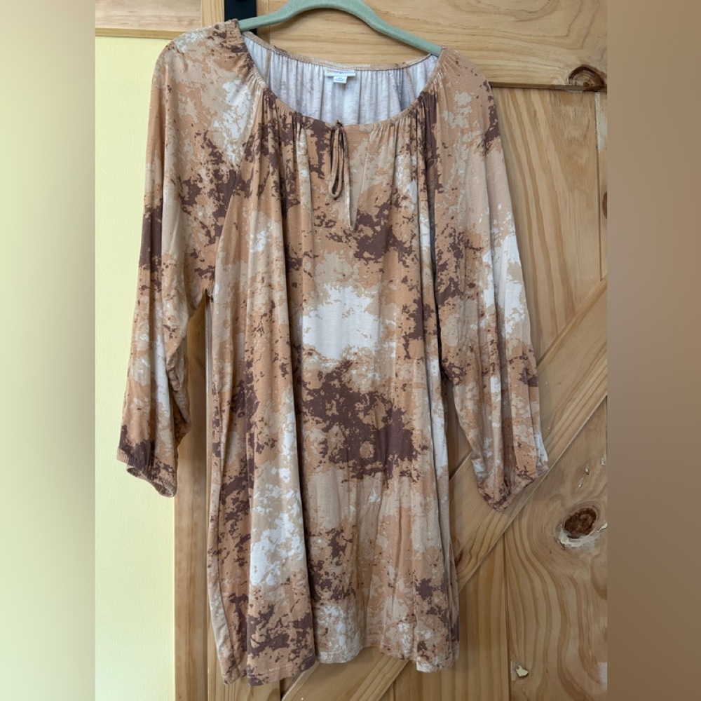 LuLaRoe Beige and Brown Tie-Dye Tunic Top
